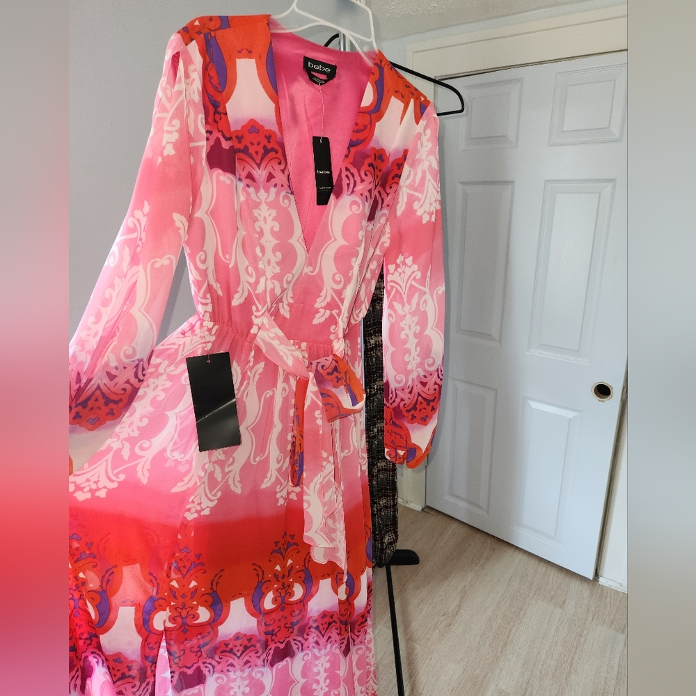 Pink Design Dress!🩷🤍 - Picture 2 of 2